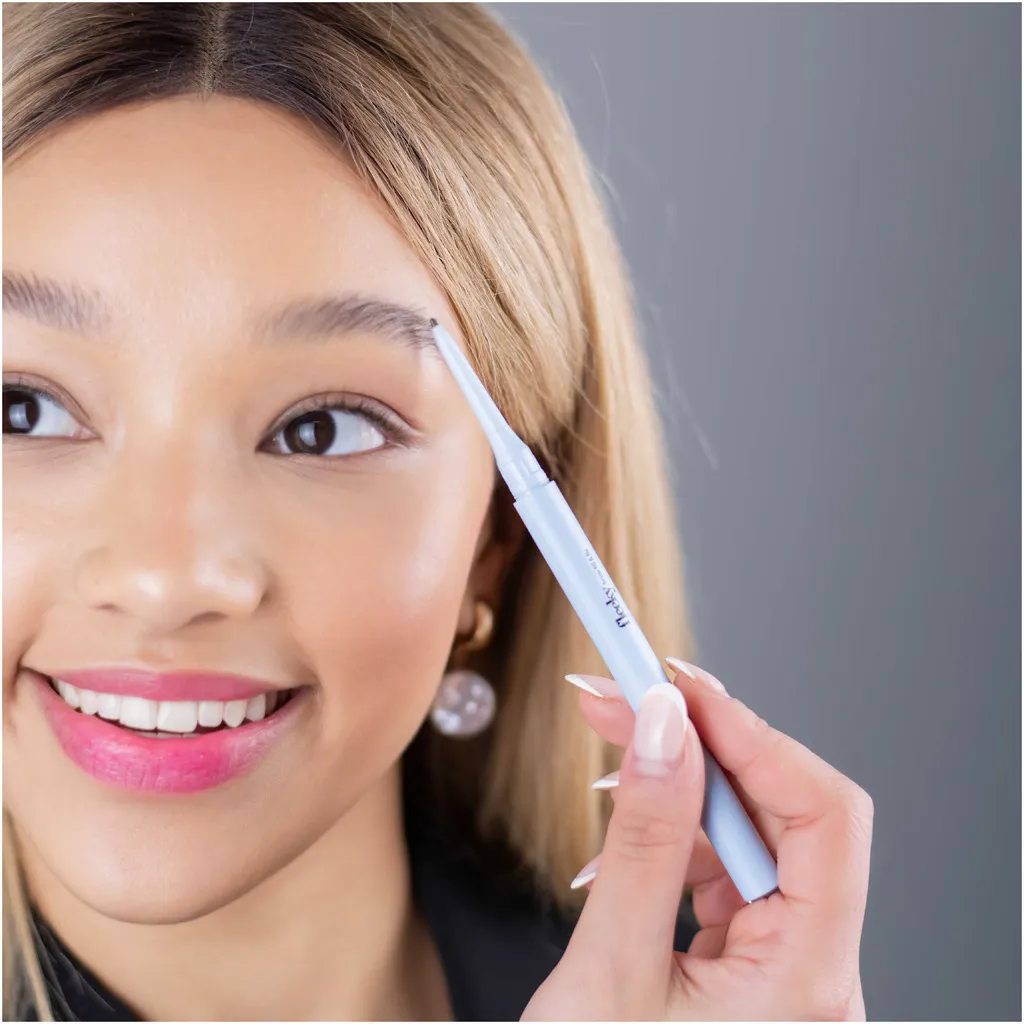 Fleeky Brow Fill & Fix - light brown