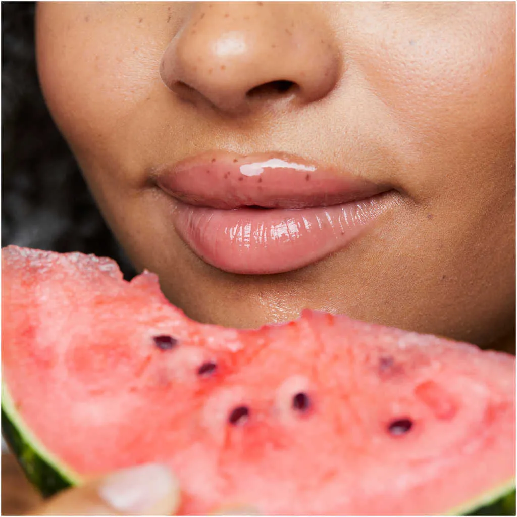 Fleeky Glowy Lip Oil - Berry Red