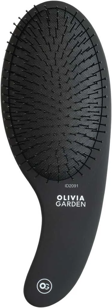 Olivia Garden Expert Care Curve with nylon bristles